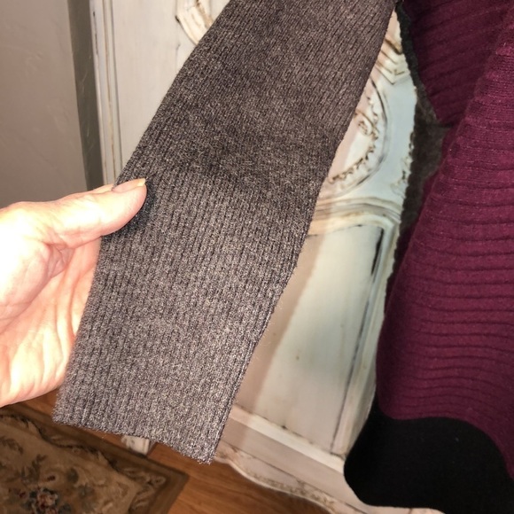 Color Block V Neck Mid Sleeve Tunic Sweater Size Small - Picture 6 of 11